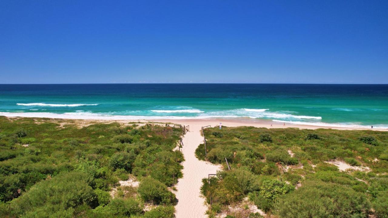Pullman Magenta Shores Resort Entrance Екстериор снимка View of the beach from the lighthouse